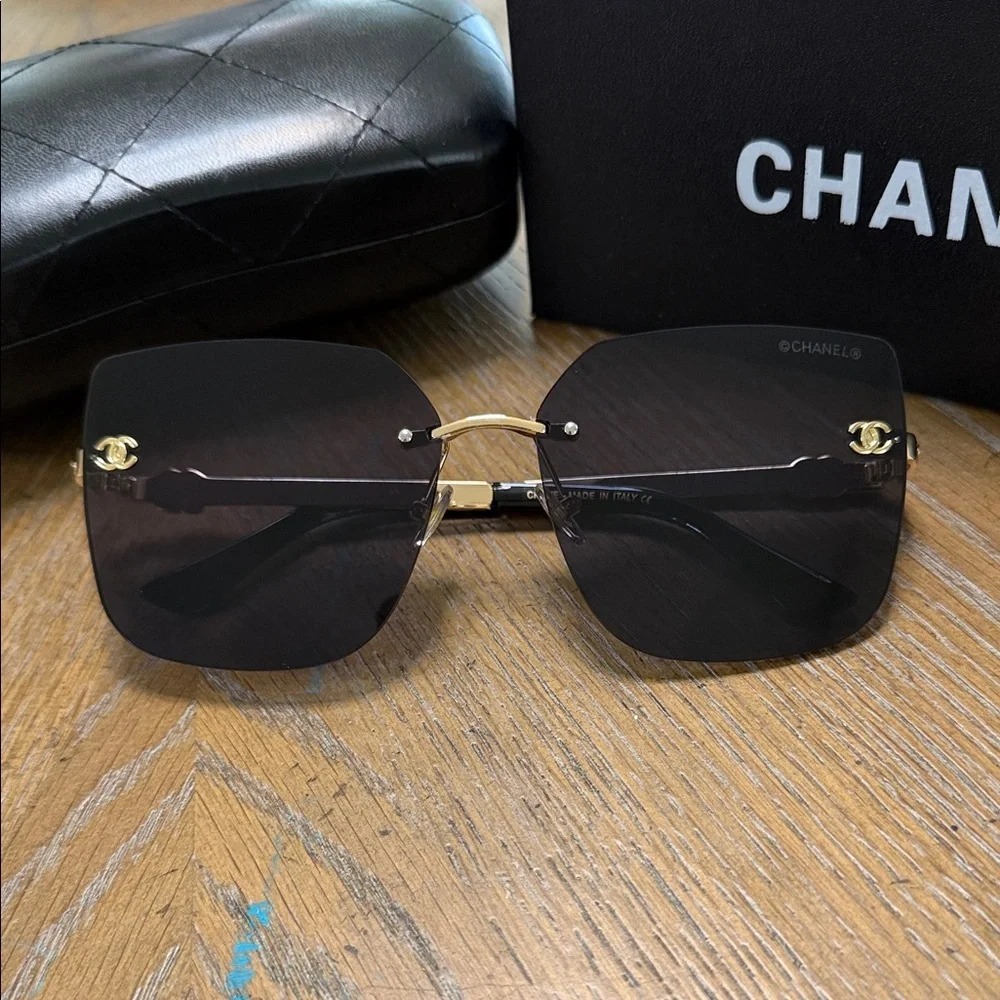 CHANEL Rimless Square Sunglasses in Black and Gold-Tone